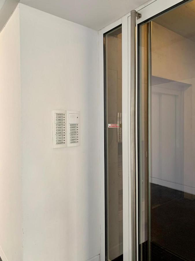 Connie S Home Free Parking Lugano Exteriör bild
