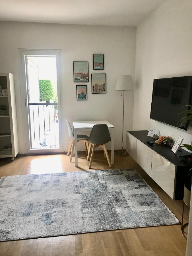 Connie S Home Free Parking Lugano Exteriör bild