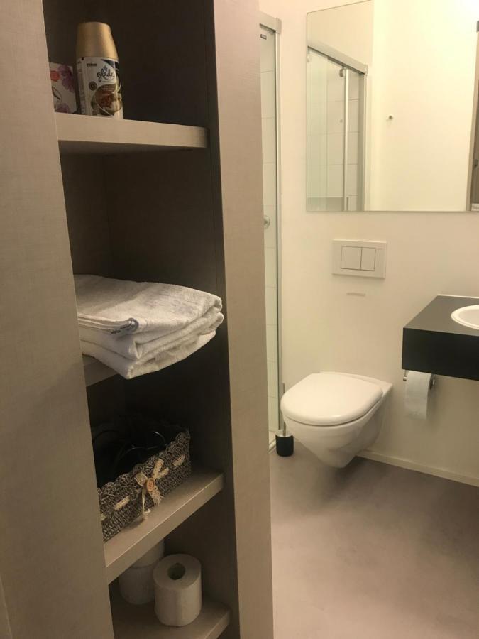 Connie S Home Free Parking Lugano Exteriör bild
